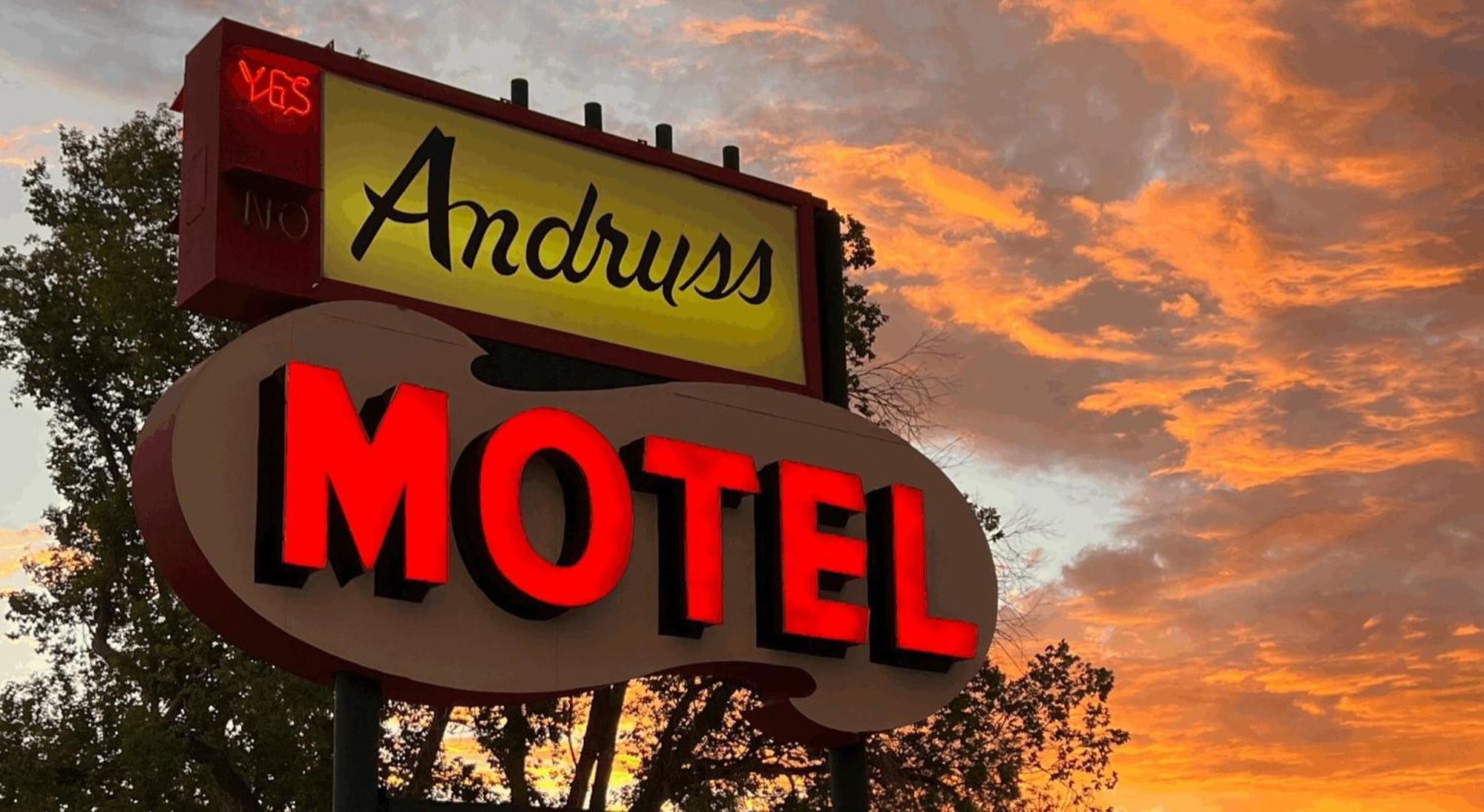 Andruss Motel Walker Zewnętrze zdjęcie